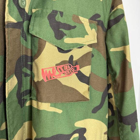 Mess in a Bottle Camo Army Jacket Queen Don't Be Afraid to Rule Like a King Sz S - Picture 4 of 9